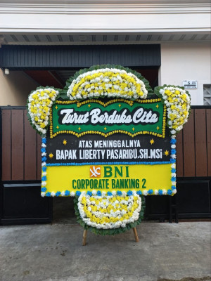 Papan Bunga Duka di Pasirwangi
